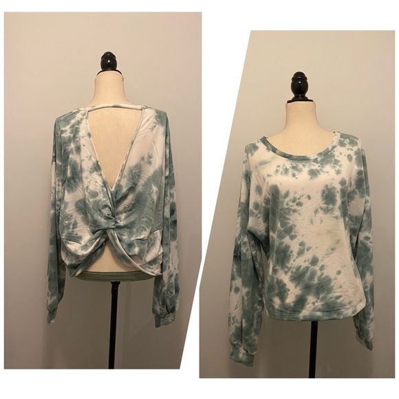 OLI VIV Sweaters - NWT light green Sweatshirt XL OLI VIV